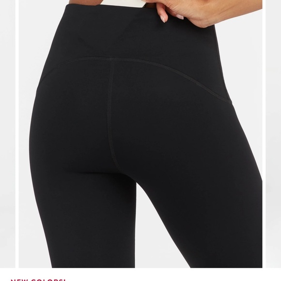 Spanx Booty Boost Active Legging in Black size S - Picture 7 of 11